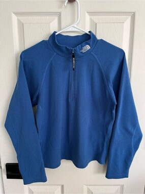 North Face Women’s Size Small Blue Long Sleeve Quarter-Zip